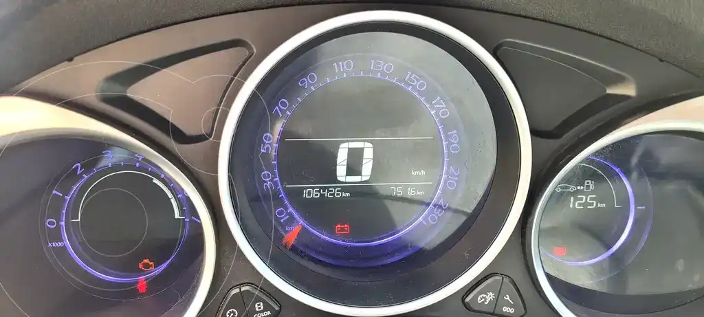 Citroën C4 Lounge 1.6 Tendance Hdi 2015/16  2016 - foto 3