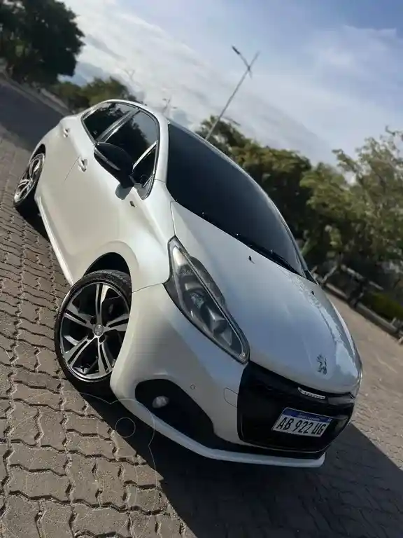 Peugeot 208 Gt 1.6 Thp  2017 - foto 1