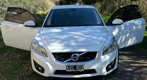 Volvo C30 2.0 P2 (1999 Cc) 2012 - foto 1