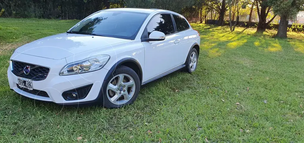 Volvo C30 2.0 P2 (1999 Cc) 2012 - foto 2