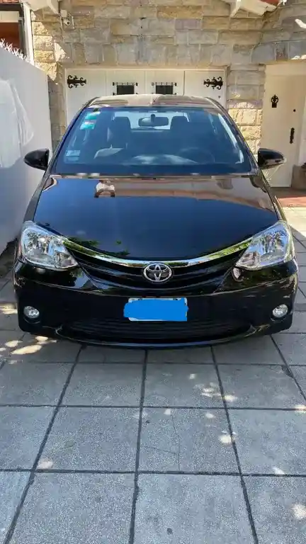 Toyota Etios Hatchback Xls  2014 - foto 2