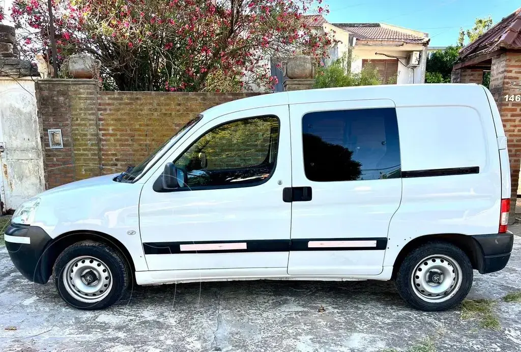Peugeot Partner Furgón Confort Plus Hdi 5 Pas (1560 Cc) 2016 - foto 5