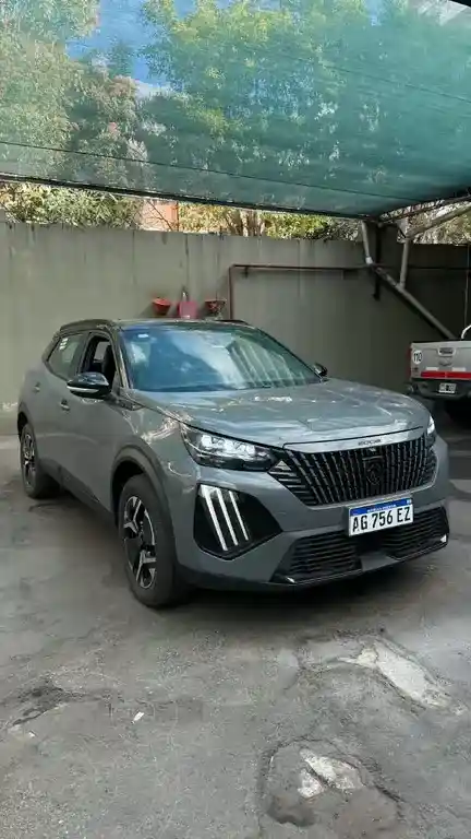 Peugeot 2008 Gt T200  2024 - foto 1