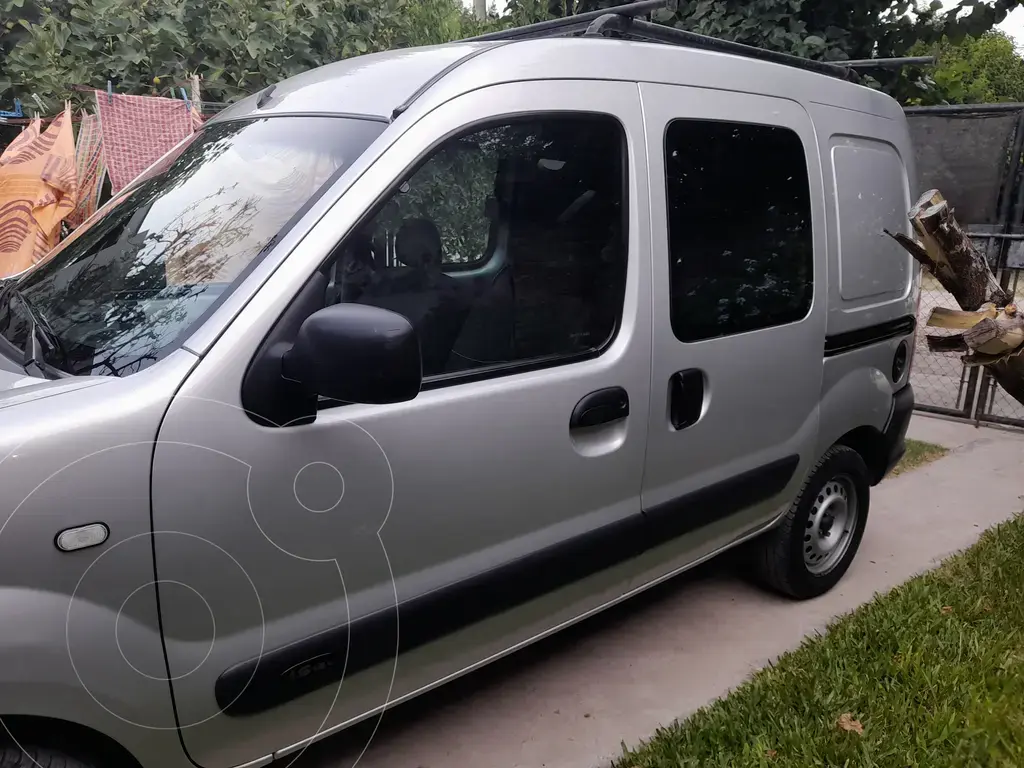 Renault Kangoo Break 1.6 Rl 2 Plc Pack (1598 Cc) 2015 - foto 2