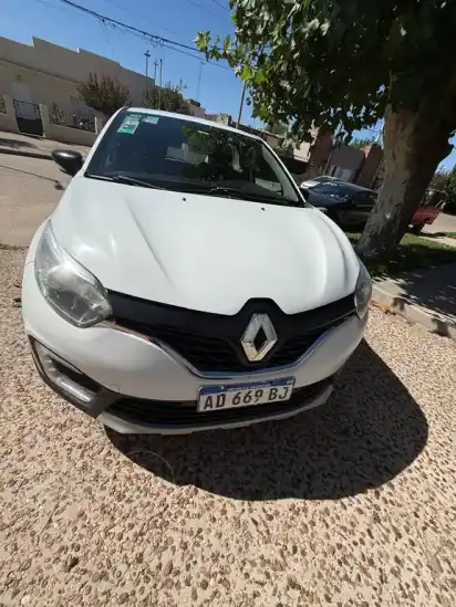 Renault Captur Zen  2019 - foto 1
