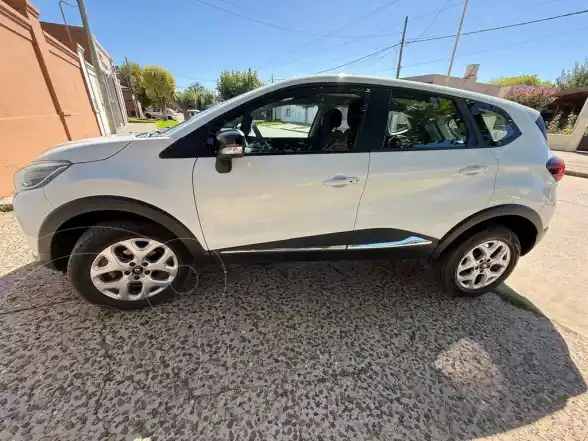 Renault Captur Zen  2019 - foto 4