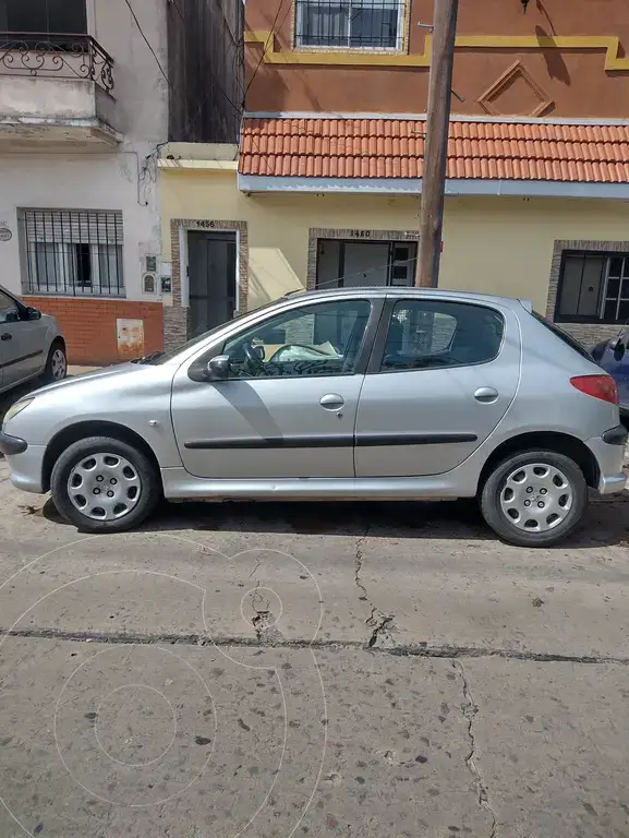Peugeot 206 2008 - foto 1