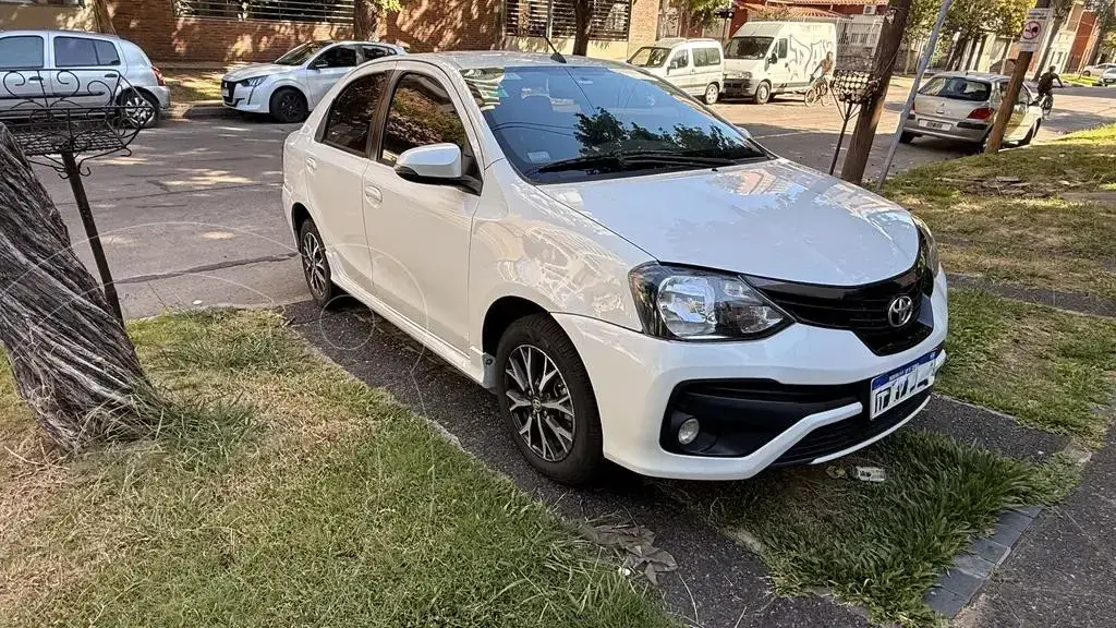 Toyota Etios Sedán Xls (1496 Cc) 2018 - foto 5