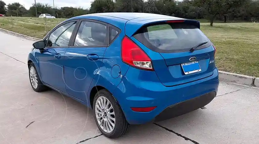 Ford Fiesta Kinetic Se  2015 - foto 4