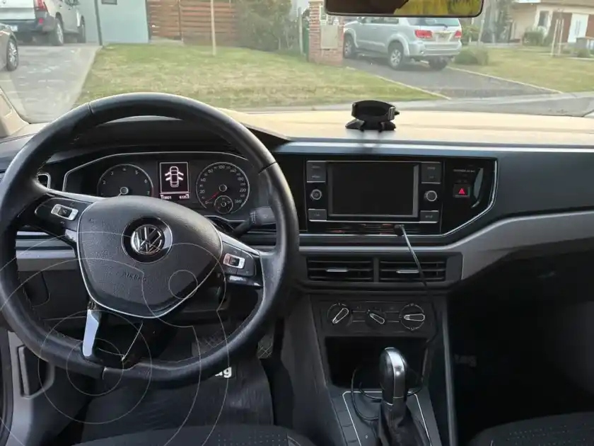 Volkswagen Virtus Comfortline 1.6 Aut  2018 - foto 3