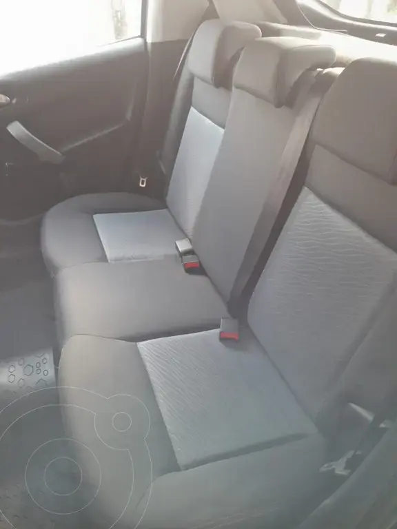 Peugeot 208 Active 1.5  2013 - foto 5