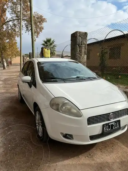 Fiat Punto 5P 1.6 Essence  2012 - foto 4