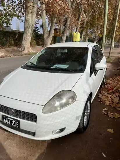 Fiat Punto 5P 1.6 Essence  2012 - foto 5