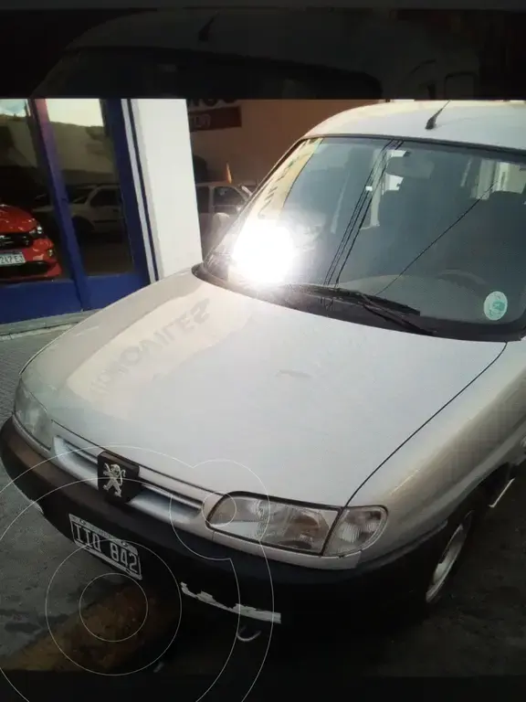 Peugeot Partner Furgón 1.4  2009 - foto 2