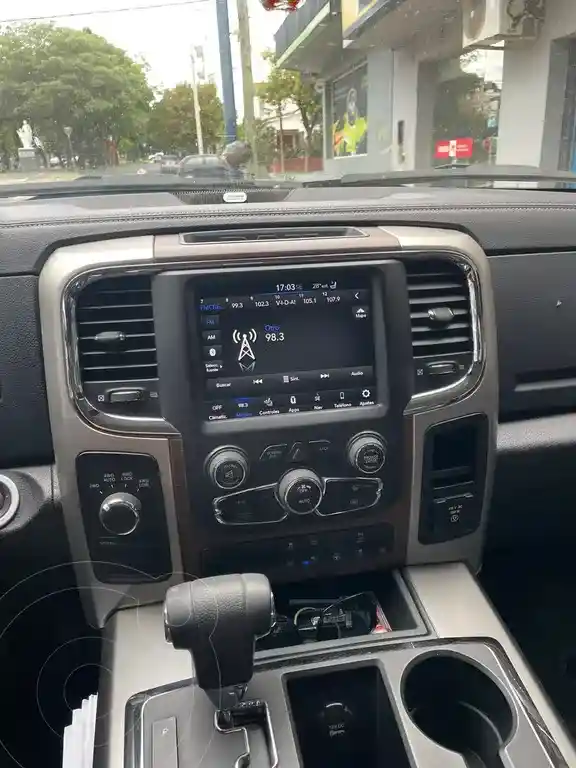 Ram 1500 Laramie 4X4  2020 - foto 2