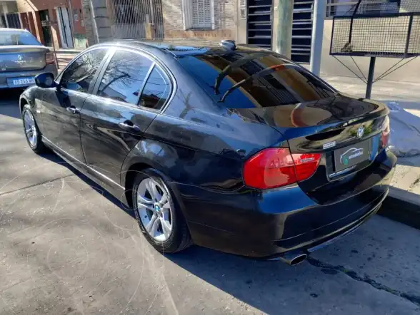 Bmw Serie 3 Sedán 320I Executive  2011 - foto 3
