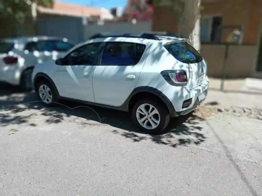 Renault Stepway 1.6 Intens  2018 - foto 2