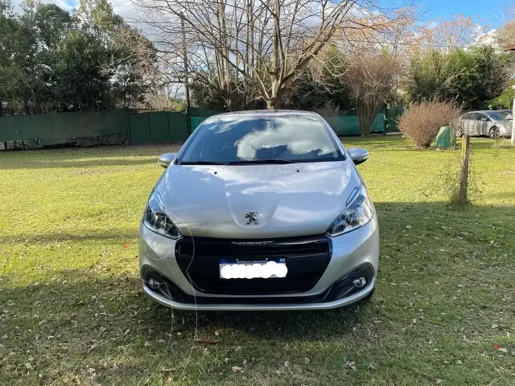 Peugeot 208 Feline 1.6 (1587 Cc) 2020 - foto 3