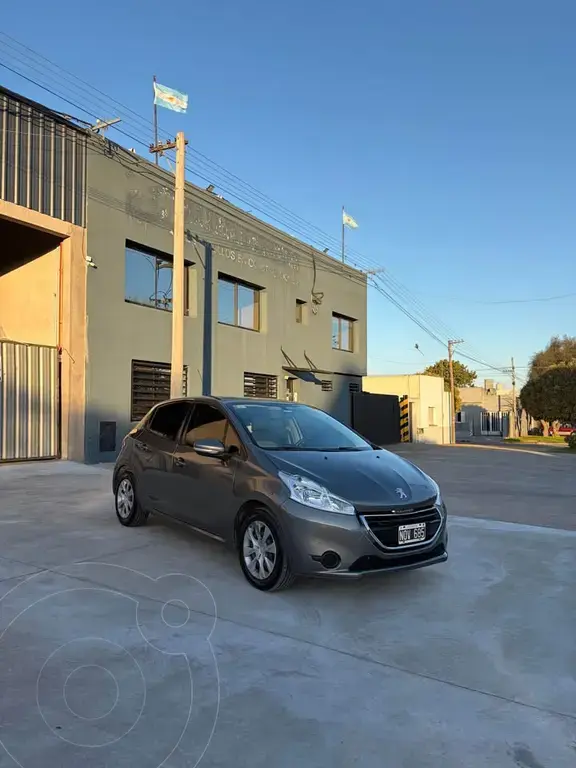 Peugeot 208 Active 1.5  2014 - foto 1