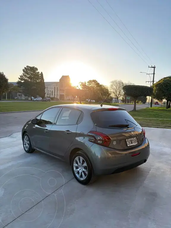 Peugeot 208 Active 1.5  2014 - foto 4