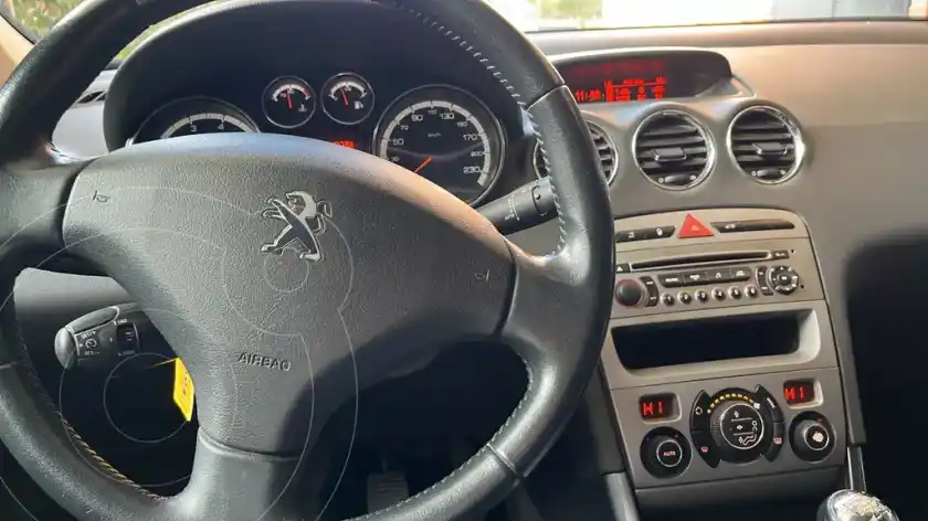 Peugeot 408 Allure  2008 - foto 5