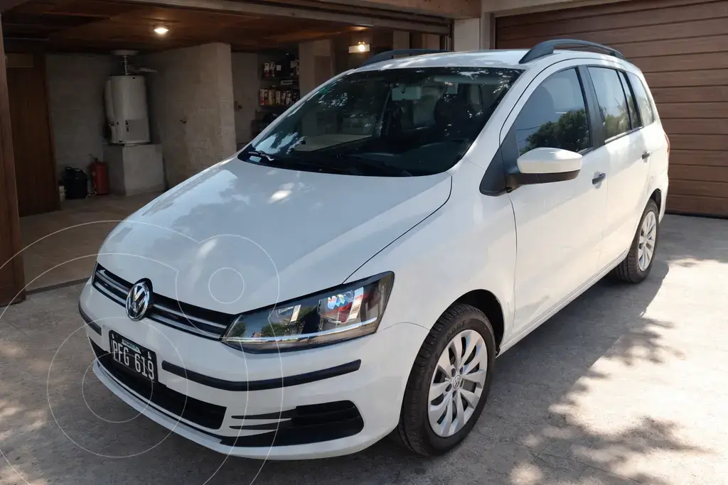 Volkswagen Suran 1.6 Comfortline (1598 Cc) 2015 - foto 2