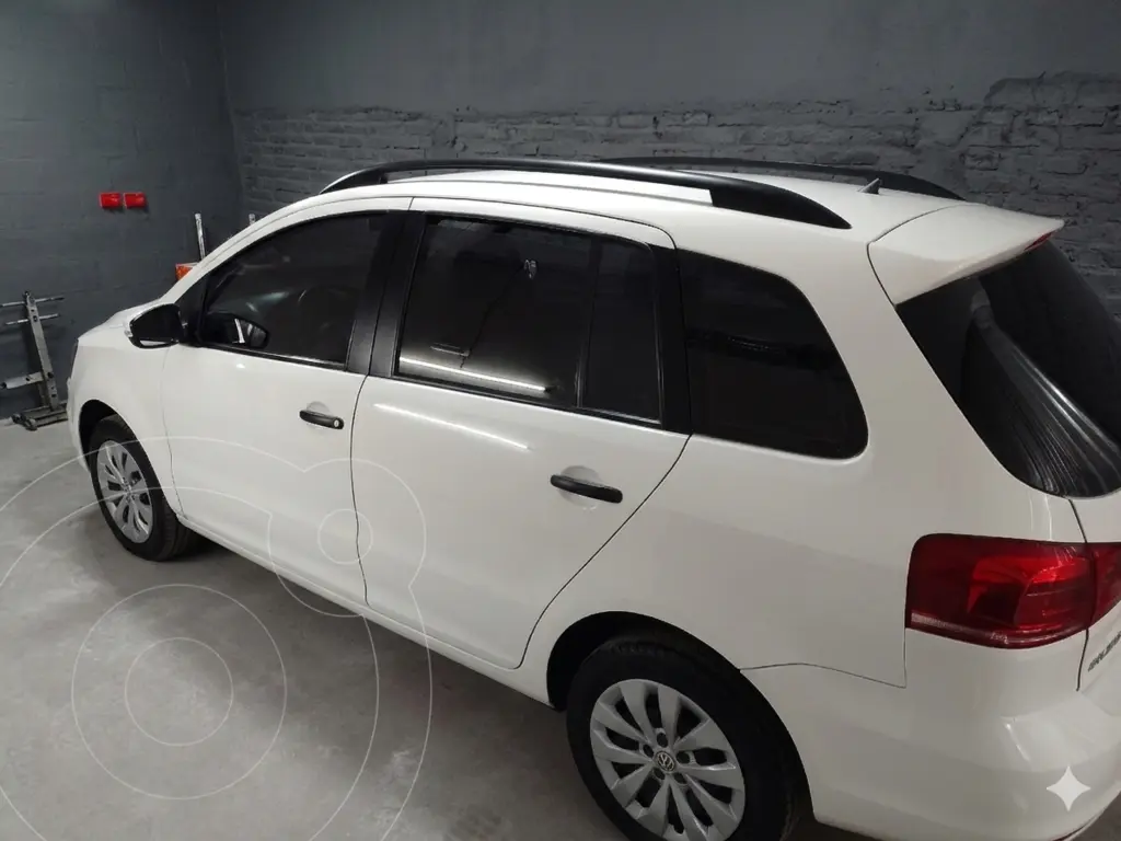 Volkswagen Suran 1.6 Comfortline (1598 Cc) 2015 - foto 3