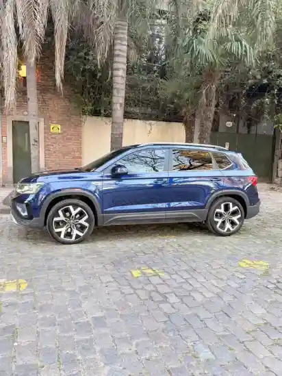 Volkswagen Taos Highline Aut  2024 - foto 3