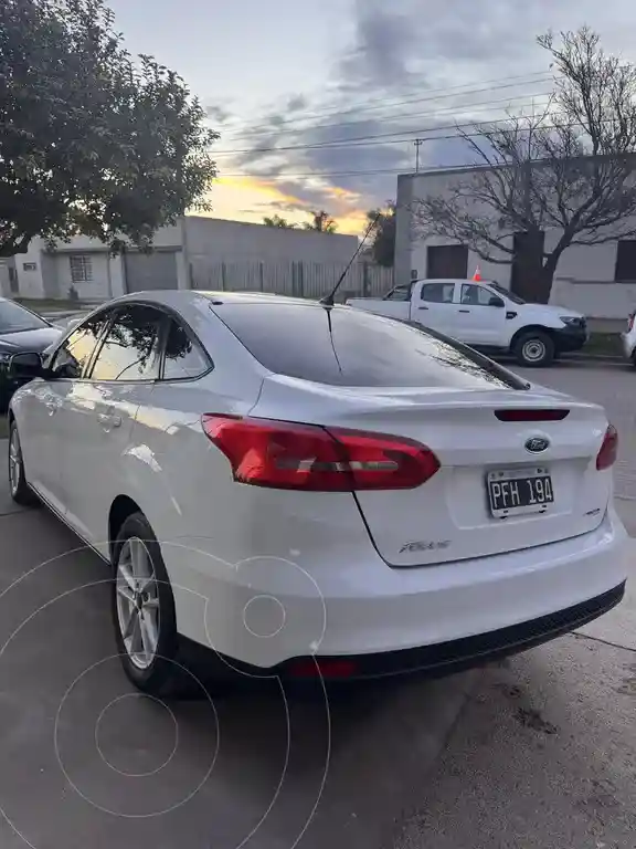 Ford Focus 5P 1.6L S  2015 - foto 4