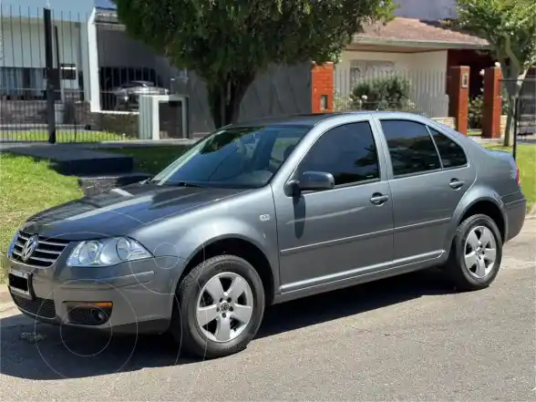 Volkswagen Bora 2.0 Trendline  2013 - foto 1