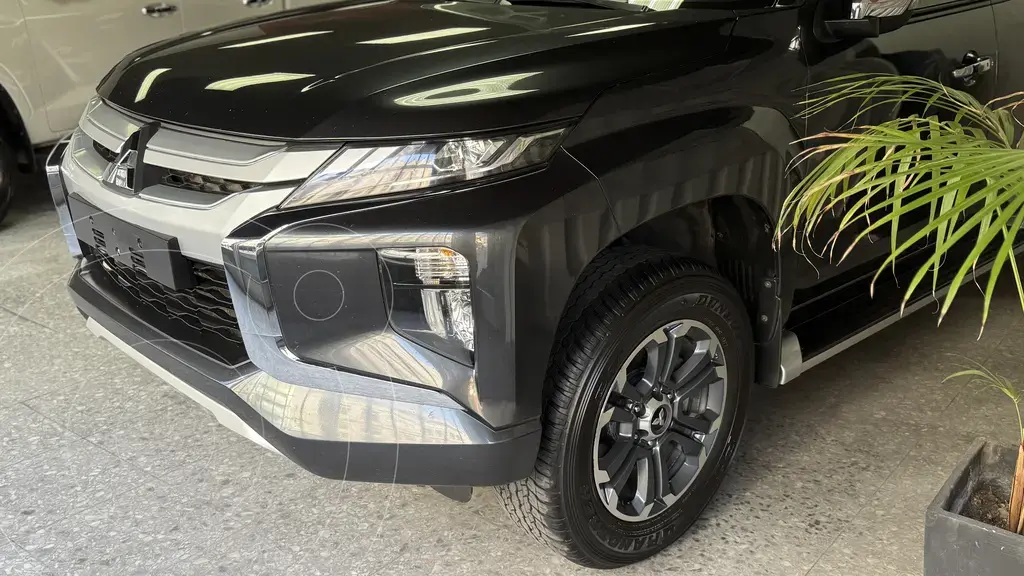 Mitsubishi L200 4X4 2.5 High Power Cd Full Aut (2500 Cc) 2021 - foto 3
