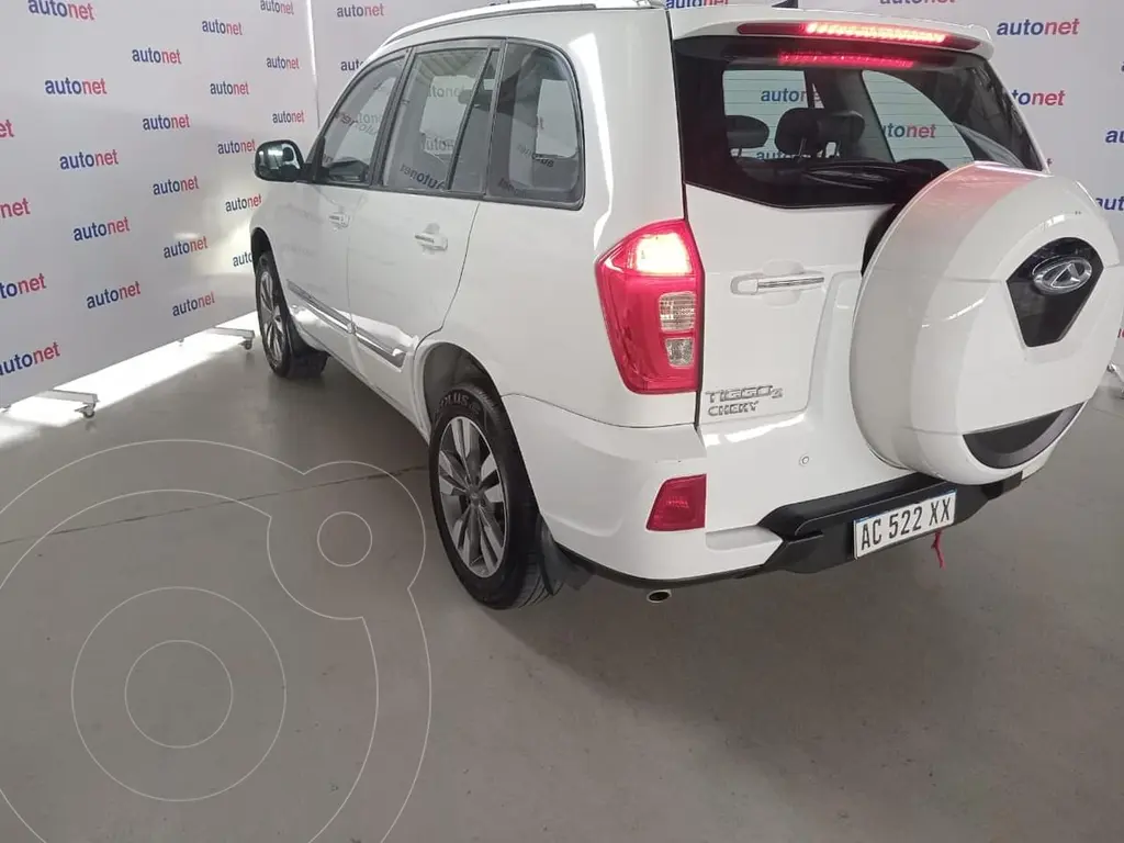 Chery Tiggo Tiggo 3 1.6 4X2 Luxury        L/17 2018 - foto 4