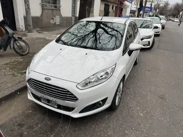 Ford Fiesta Kinetic SE 2014 - foto 1
