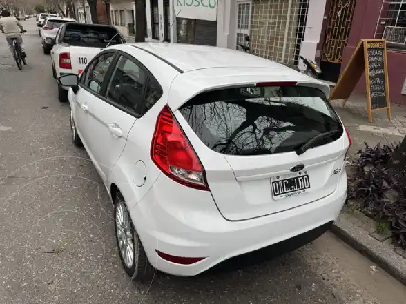 Ford Fiesta Kinetic Se  2014 - foto 3