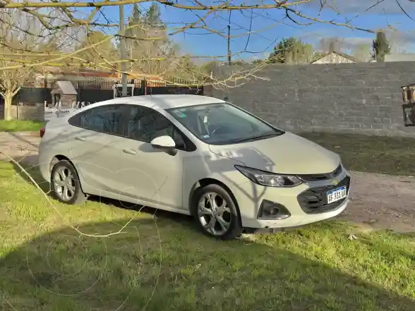 Chevrolet Cruze 5 Lt Aut  2022 - foto 1
