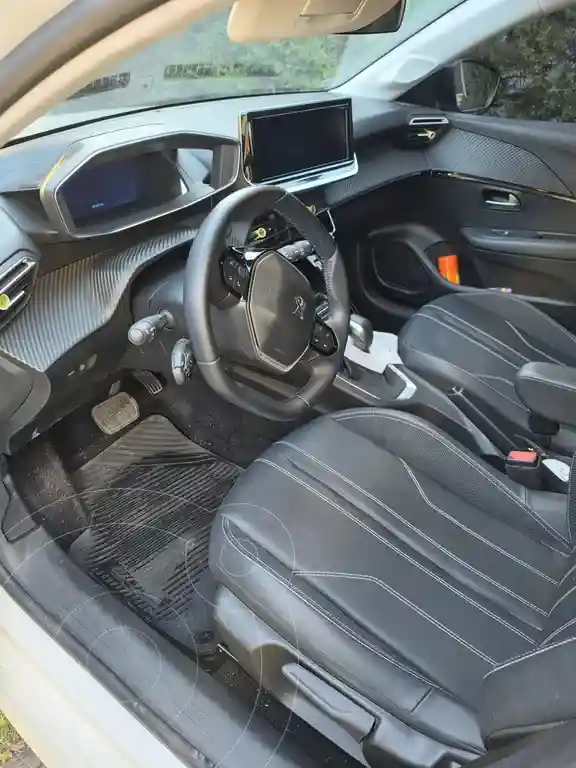 Peugeot 208 Feline 1.6 Tiptronic  2023 - foto 3