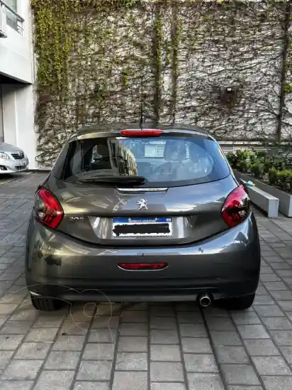 Peugeot 208 Active 1.6  2018 - foto 4