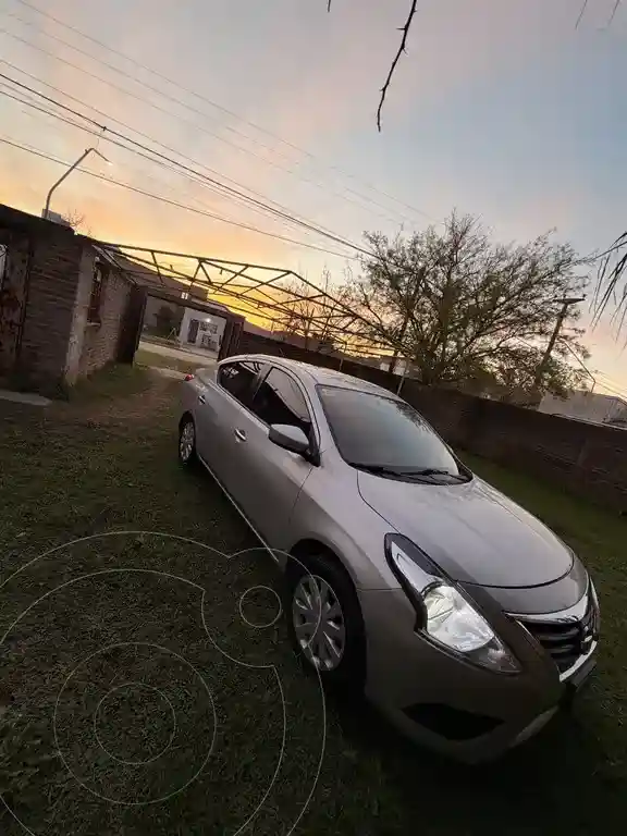 Nissan Versa Sense  2015 - foto 1