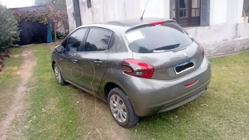 Peugeot 208 Active 1.6  2017 - foto 3