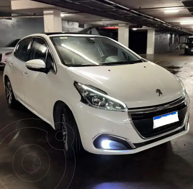 Peugeot 208 Feline 1.6  2019 - foto 2
