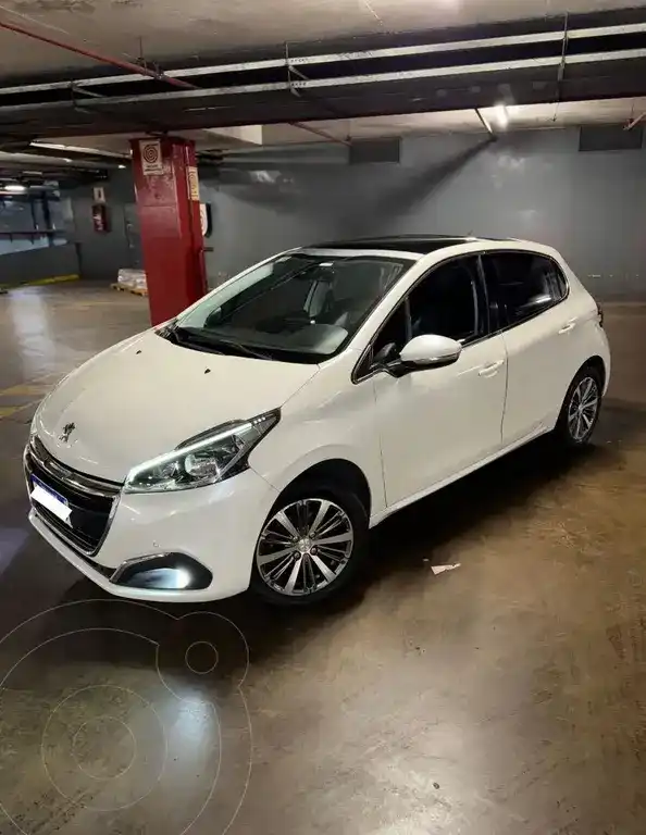 Peugeot 208 Feline 1.6  2019 - foto 3