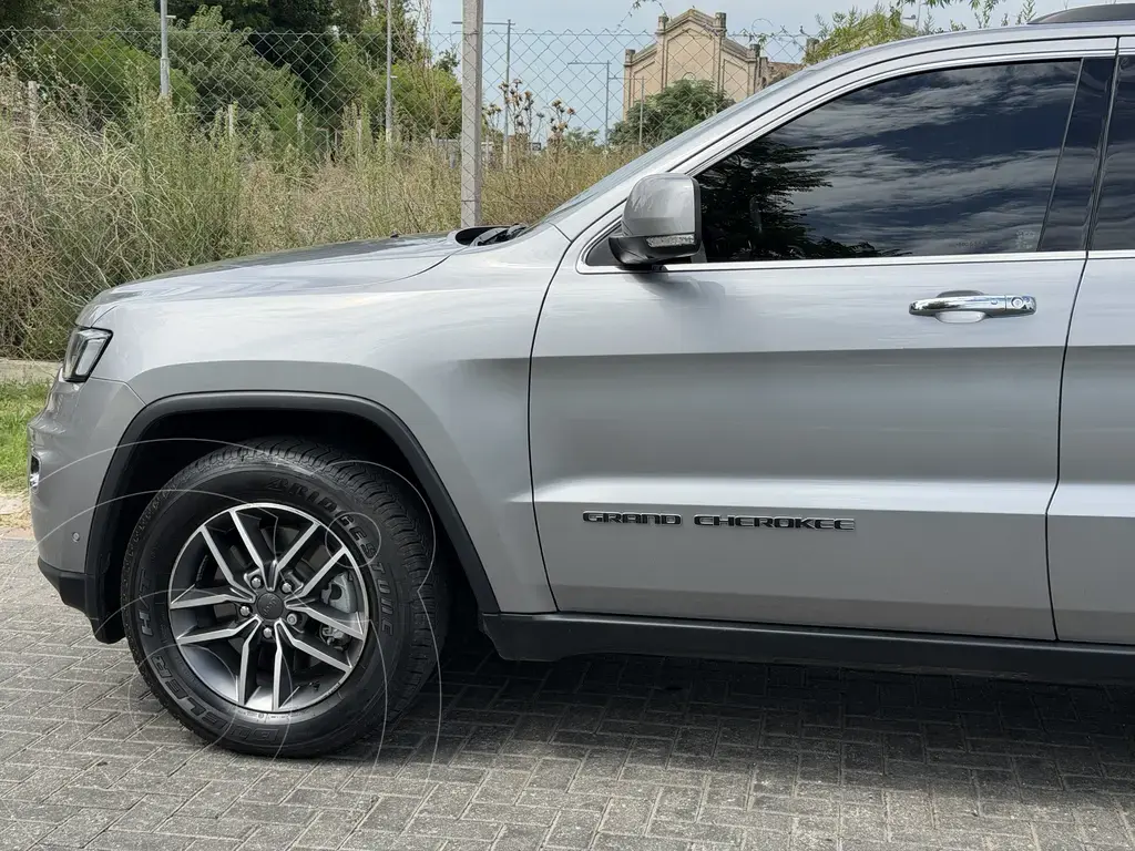 Jeep Grand Cherokee Limited 3.6 Plus (3604 Cc) 2021 - foto 4