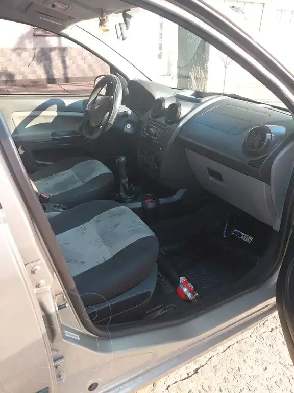 Ford Fiesta Max Ambiente  2007 - foto 3