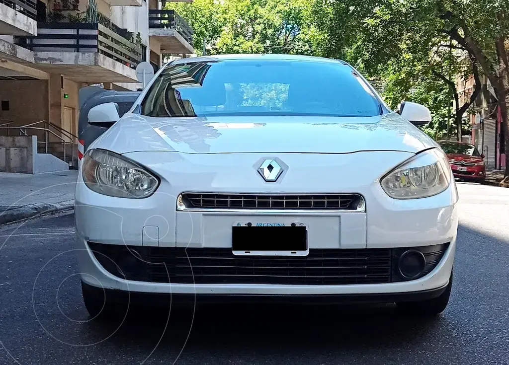 Renault Fluence Confort (1598 Cc) 2014 - foto 3