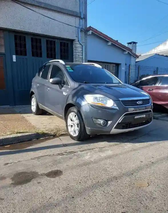 Ford Kuga Titanium Aut  2011 - foto 1
