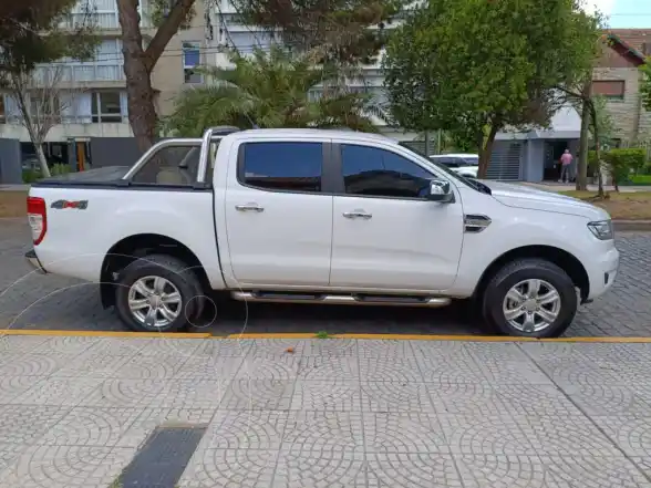 Ford Ranger Xlt 3.2L 4X4 Tdi Cd Aut  2023 - foto 4