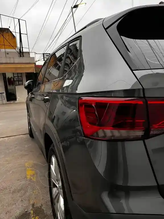 Volkswagen Taos Comfortline Aut  2024 - foto 4