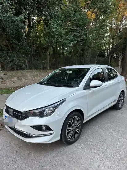 Fiat Cronos 1.8L Precision  2022 - foto 2