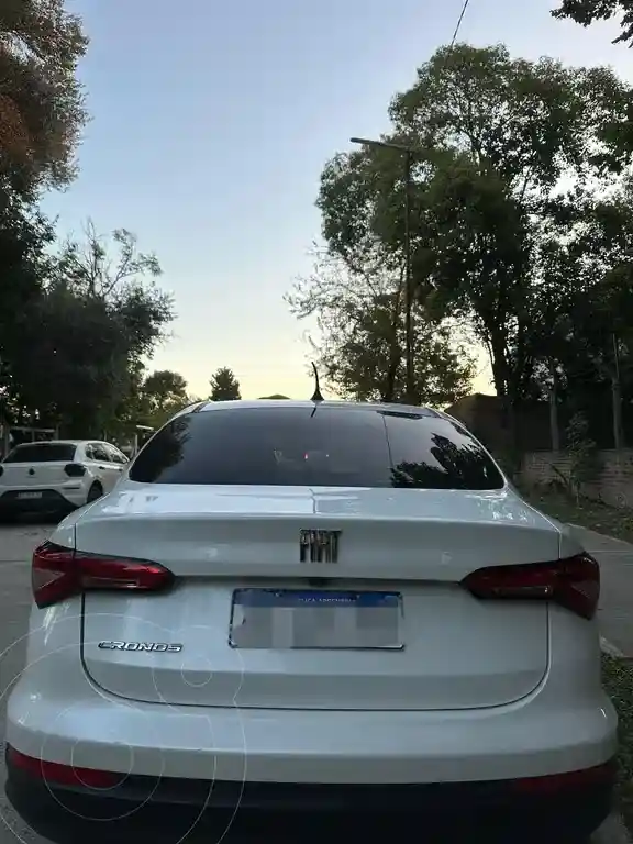 Fiat Cronos 1.8L Precision  2022 - foto 4