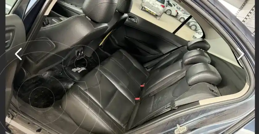 Peugeot 408 Feline Hdi  2013 - foto 2